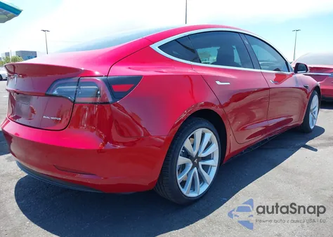 2019 Tesla Model 3 Long Range/Performance z USA, uszkodzony, nr VIN 5YJ3E1EB1KF365466